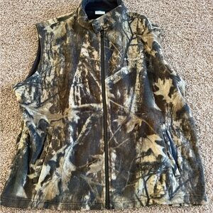 Columbia Woodland Camo Fleece Vest
